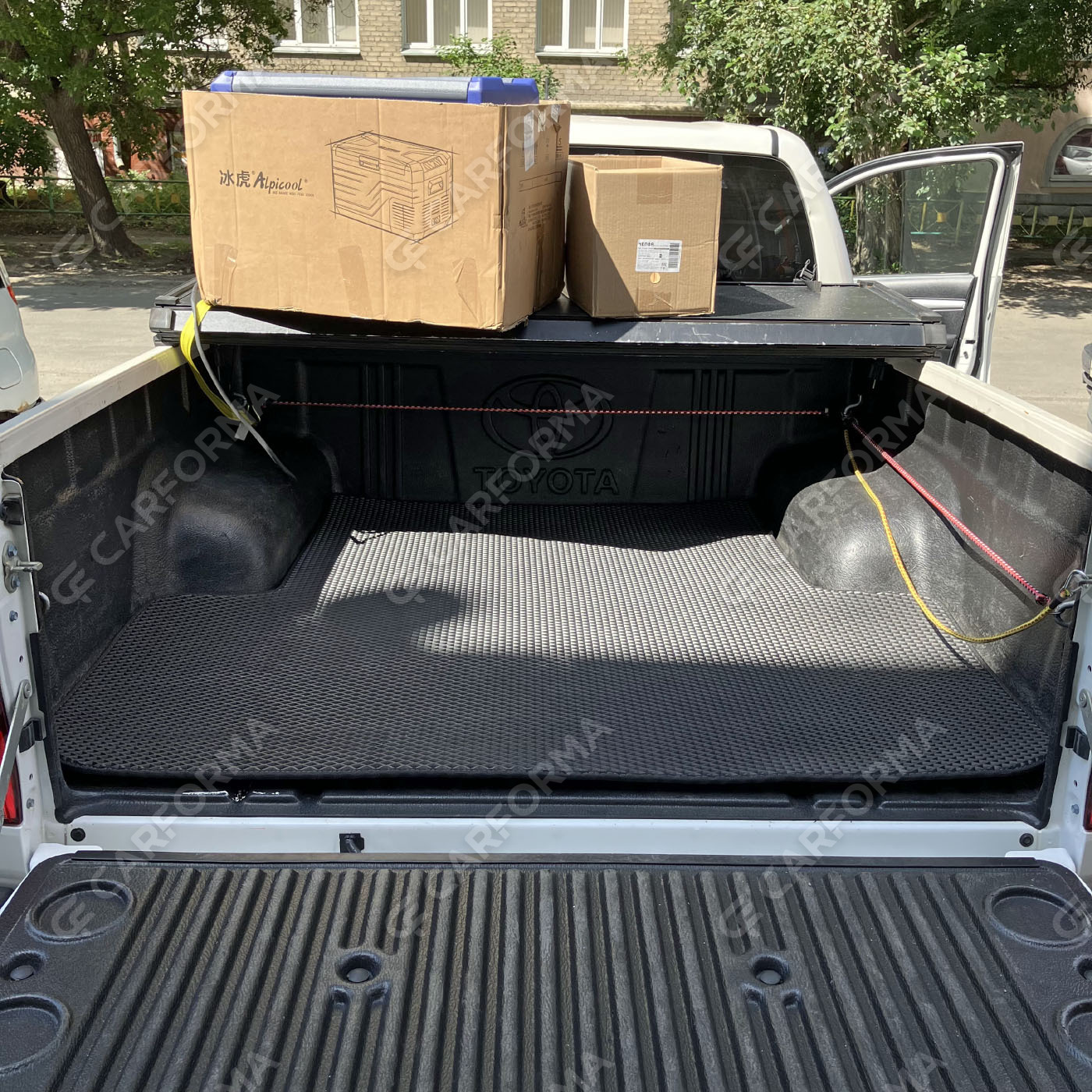 EVA коврики на Toyota Hilux VII 2008&nbsp;-&nbsp;2015 в Саранске