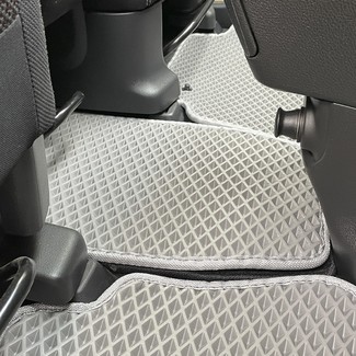 Коврики на Nissan Serena (C27) 2016 - 2022 в Саранске