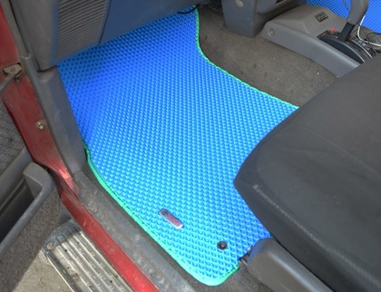 Коврики на Toyota Hilux V 1988 - 1997 в Саранске