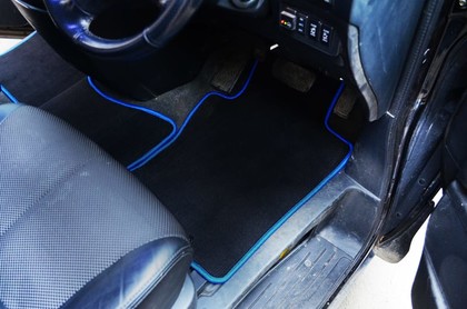 Коврики на Nissan Elgrand (E51) 2002 - 2010 в Саранске