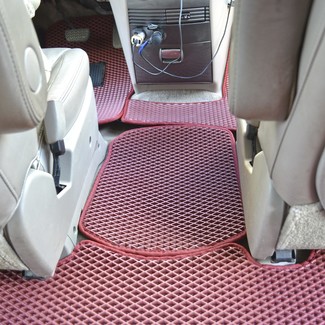 Коврики на Toyota Sienna II 2003 - 2010 в Саранске
