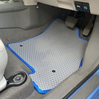 Коврики на Nissan Leaf (ZE0) 2009 - 2012 в Саранске