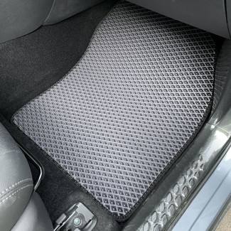 Коврики на Toyota C-HR 2016 - 2025 в Саранске