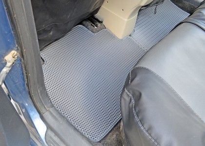 Ворсовые коврики на Toyota Yaris II 2005 - 2011 в Саранске