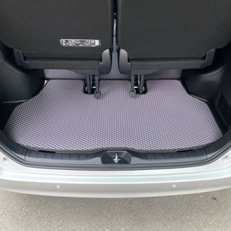 Коврики на Toyota Voxy (R80) 2014 - 2021 в Саранске