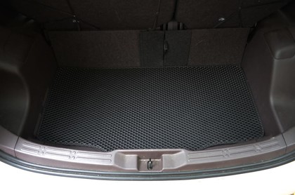 Коврики на Toyota Porte II 2012 - 2020 в Саранске