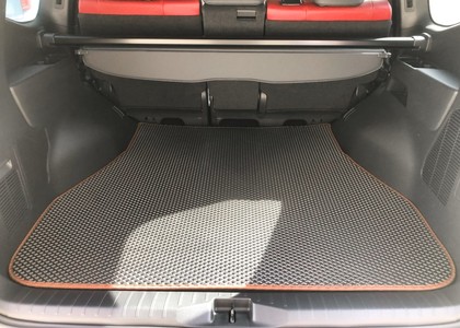 Коврики на Toyota Land Cruiser 300 2021 - 2025 в Саранске
