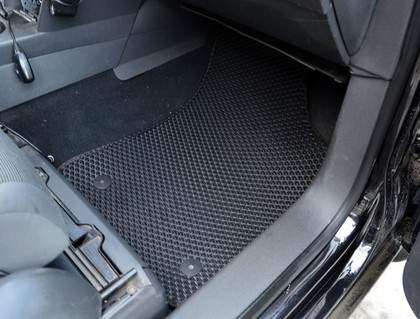 Коврики на Volkswagen Touran 2003 - 2015 в Саранске