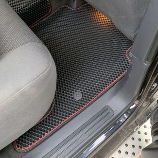 Коврики на Volkswagen Touareg I 2002 - 2010 в Саранске