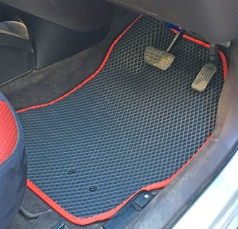 Коврики на Toyota iQ 2008 - 2016 в Саранске