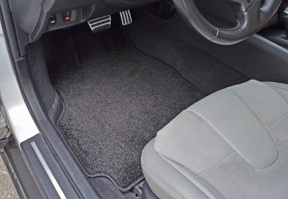 Коврики на Nissan GT-R 2007 - 2025 в Саранске