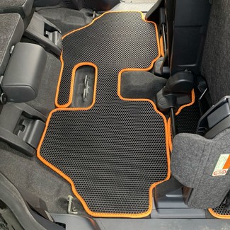 Коврики на Toyota Sienta II 2015 - 2022 в Саранске