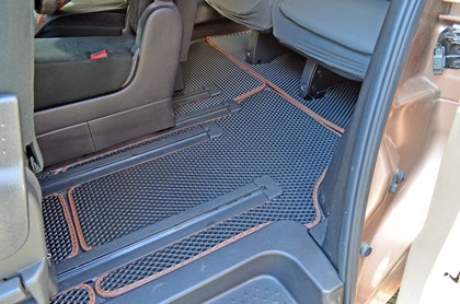 Коврики на Nissan Serena (C26) 2010 - 2016 в Саранске