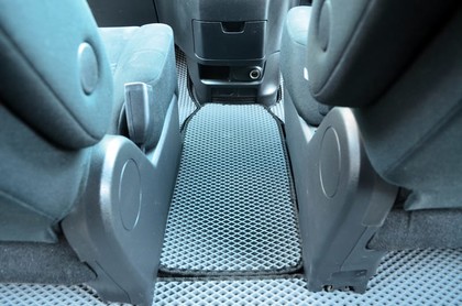 Коврики на Nissan Serena (C26) 2010 - 2016 в Саранске
