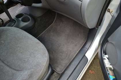 Ворсовые коврики на Toyota Yaris I 1999 - 2005 в Саранске