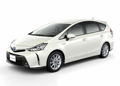 EVA коврики на Toyota Prius Alpha 2011 - 2021 в Саранске