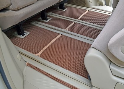 Коврики на Toyota Estima III 2006 - 2019 в Саранске