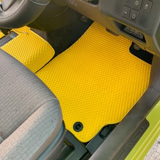 Коврики на Toyota Porte II 2012 - 2020 в Саранске
