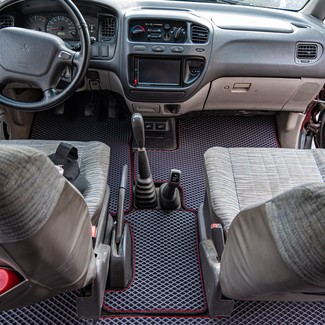 Коврики на Mitsubishi Space Gear 1994 - 2007 в Саранске