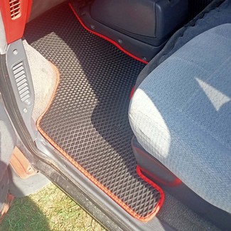 Ворсовые коврики на Toyota Estima I 1990 - 1999 в Саранске