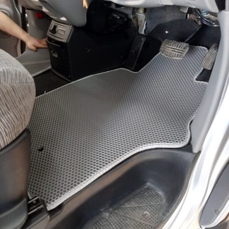 Коврики на Mitsubishi Delica 4 1994 - 2007 в Саранске