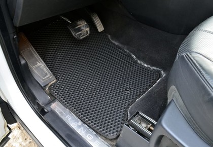 Коврики на Land Rover Range Rover Sport I 2005 - 2013 в Саранске