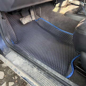 Ворсовые коврики на Jeep Grand Cherokee (ZJ) 1992 - 1999 в Саранске Ворсовые коврики на Jeep Grand Cherokee (ZJ) 1992 - 1999 в Саранске