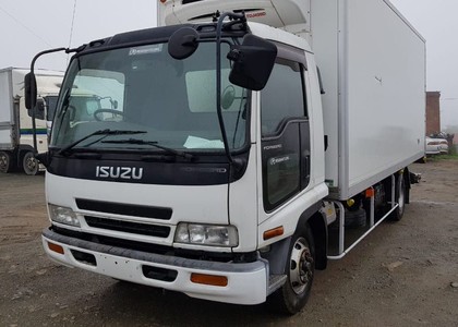 Коврики на Isuzu Forward IV узкая кабина 1994 - 2009 в Саранске