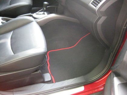Коврики на Mitsubishi Outlander XL 2005 - 2013 в Саранске