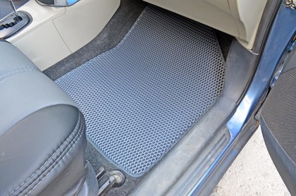 Ворсовые коврики на Toyota Yaris II 2005 - 2011 в Саранске