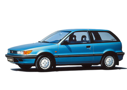 Коврики на Mitsubishi Colt III 1988 - 1992 в Саранске