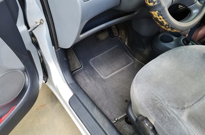 Ворсовые коврики на Toyota Yaris I 1999 - 2005 в Саранске