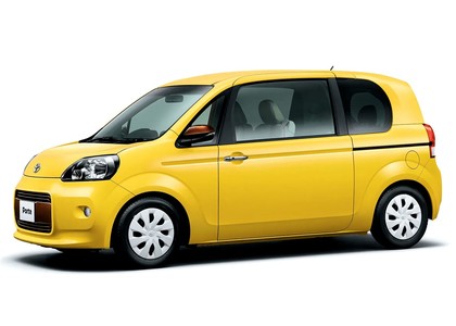 Коврики на Toyota Porte II 2012 - 2020 в Саранске