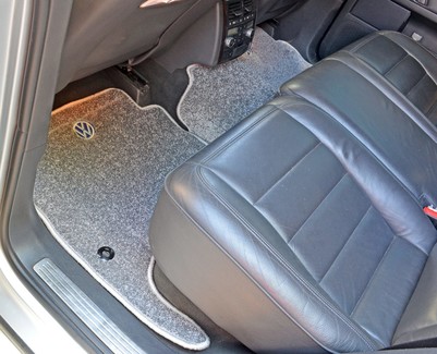 Коврики на Volkswagen Touareg I 2002 - 2010 в Саранске