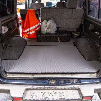 Коврики на Mitsubishi Delica 3 1986 - 1999 в Саранске