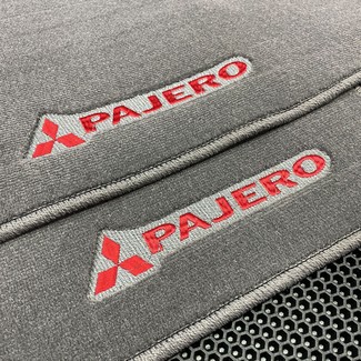 Коврики на Mitsubishi Pajero IV 2006 - 2021 в Саранске