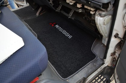 Коврики на Mitsubishi Fuso Canter VII широкая кабина 2002 - 2017 в Саранске