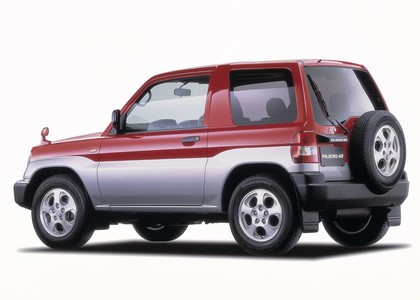 Коврики на Mitsubishi Pajero iO 1998 - 2007 в Саранске