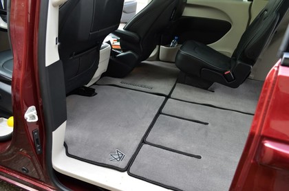 Коврики на Chrysler Pacifica II 2016 - 2025 в Саранске