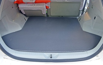 Коврики на Toyota Prius Alpha 2011 - 2021 в Саранске