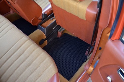 Коврики на Mercedes W123 1975 - 1986 в Саранске