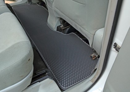 Коврики на Toyota Prius Alpha 2011 - 2021 в Саранске