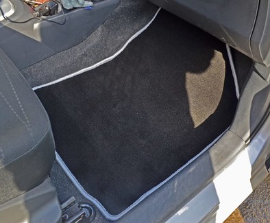Ворсовые коврики на Toyota Yaris II 2005 - 2011 в Саранске