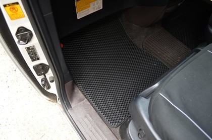 Коврики на Toyota Porte II 2012 - 2020 в Саранске