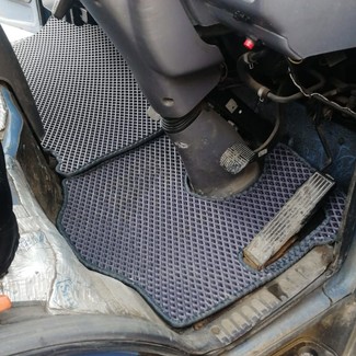 Коврики на Nissan Atlas (F23) 1992 - 2007 в Саранске