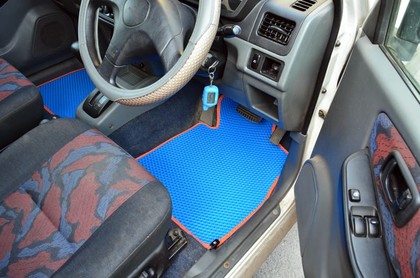 Коврики на Nissan Kix 2008 - 2012 в Саранске