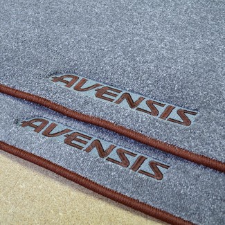 Коврики на Toyota Avensis II 2002 - 2008 в Саранске