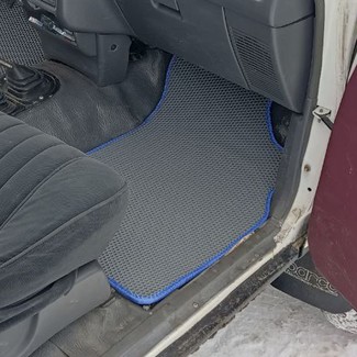 Коврики на Toyota Hilux V 1988 - 1997 в Саранске