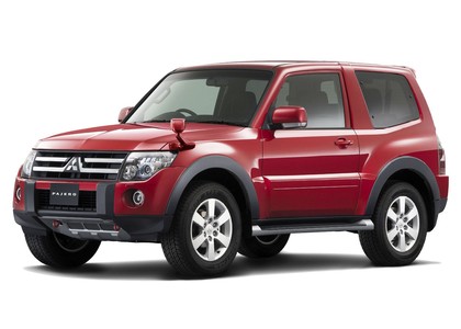 Коврики на Mitsubishi Pajero IV 2006 - 2021 в Саранске