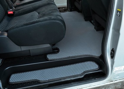 Коврики на Nissan Serena (C26) 2010 - 2016 в Саранске